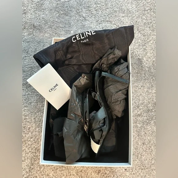 50% OFF BRAND NEW SIZE 7 CELINE SHARP SANDAL HEELS ($890 VALUE) - Picture 2 of 3
